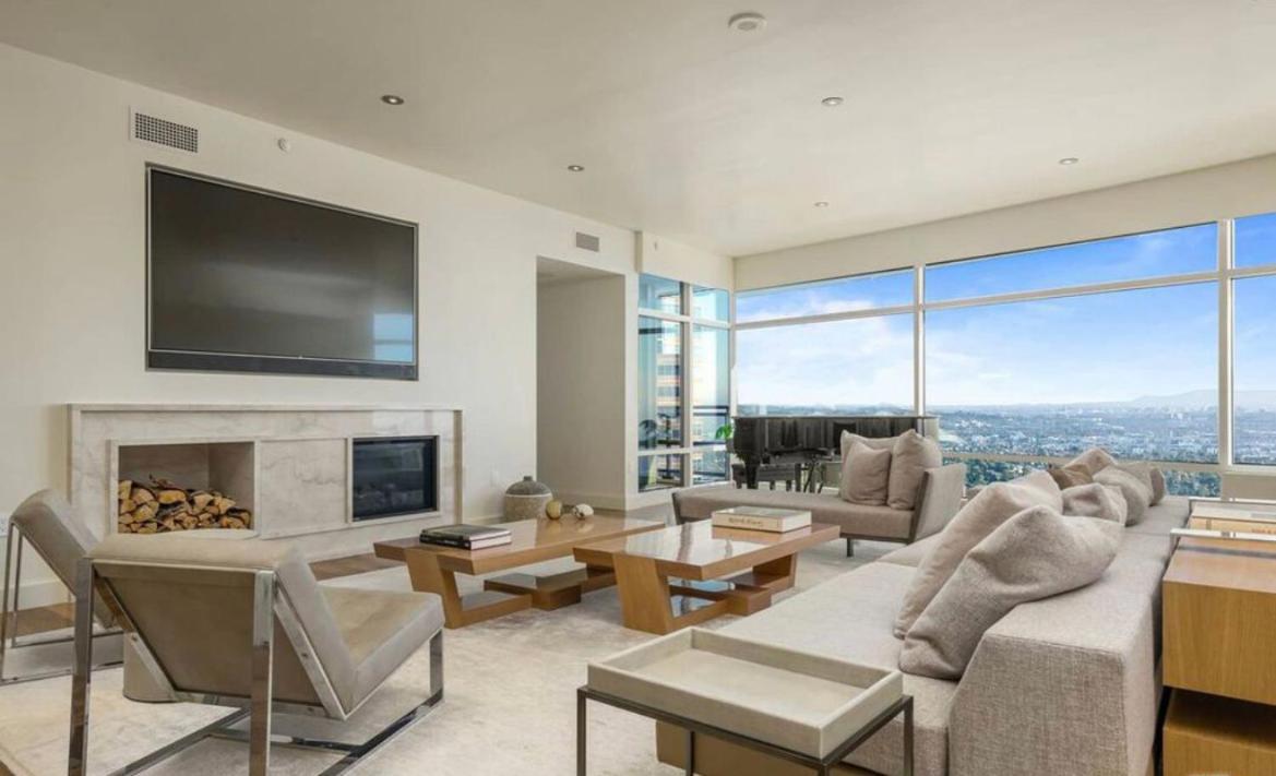 Luxury Apartment Los Angeles